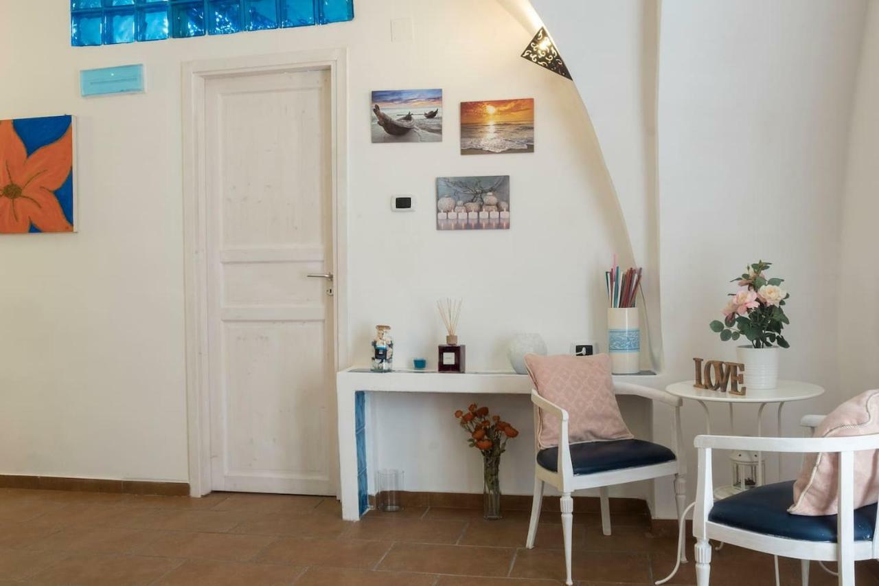 Апартаменты Little House Napoli Экстерьер фото