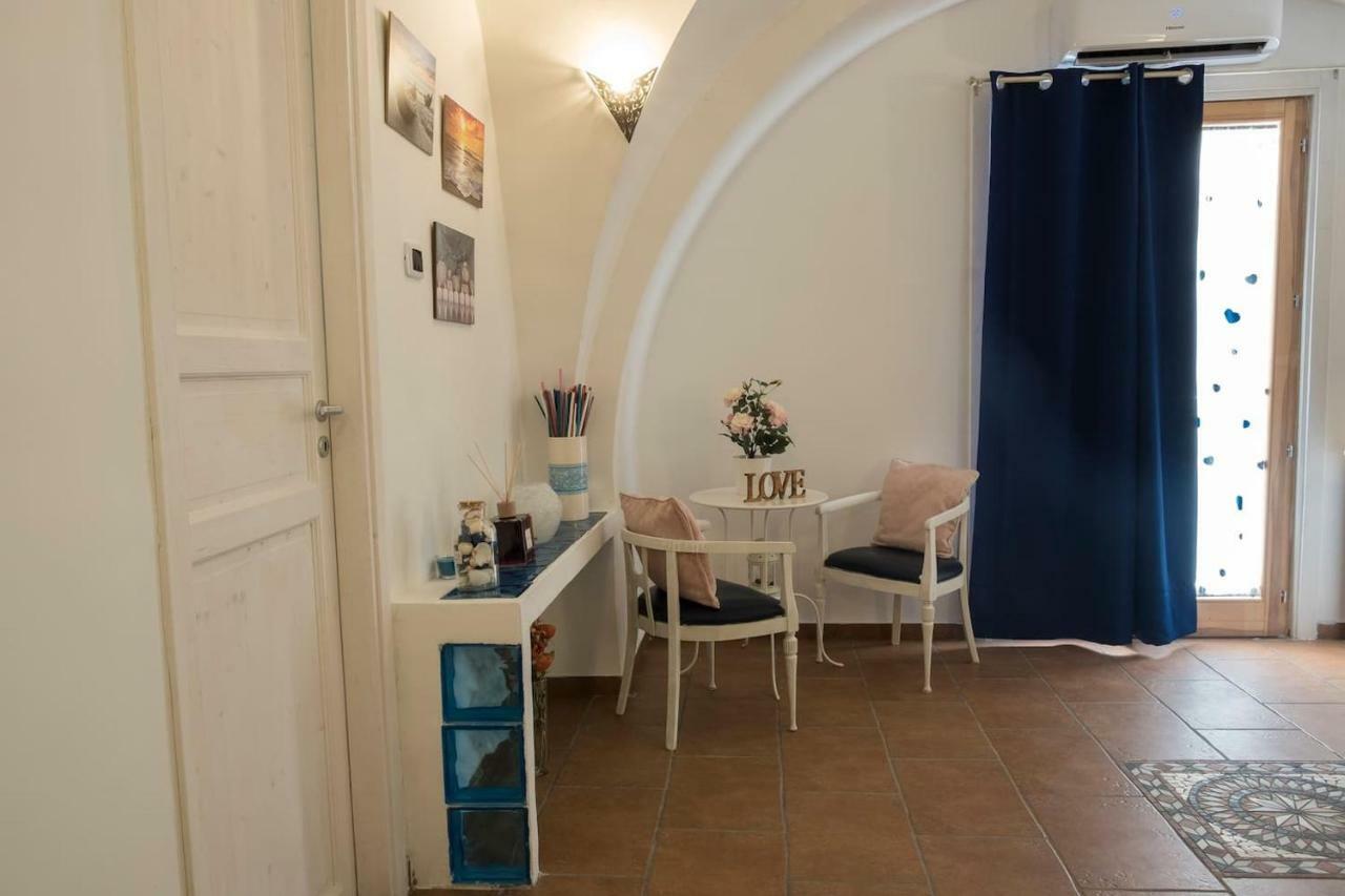 Апартаменты Little House Napoli Экстерьер фото