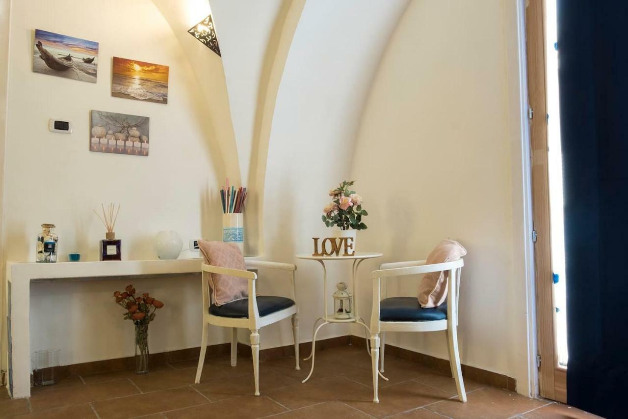 Апартаменты Little House Napoli Экстерьер фото