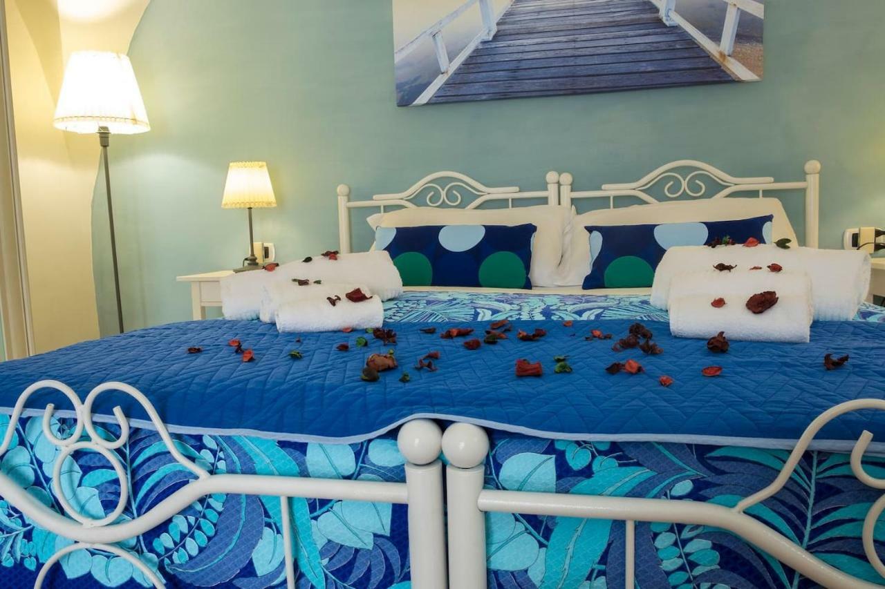 Апартаменты Little House Napoli Экстерьер фото